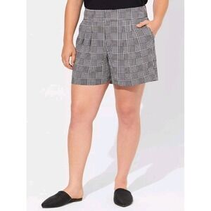 Torrid Wide Leg Studio Crepe Shorts Black White Houndstooth High Rise Stretch 24